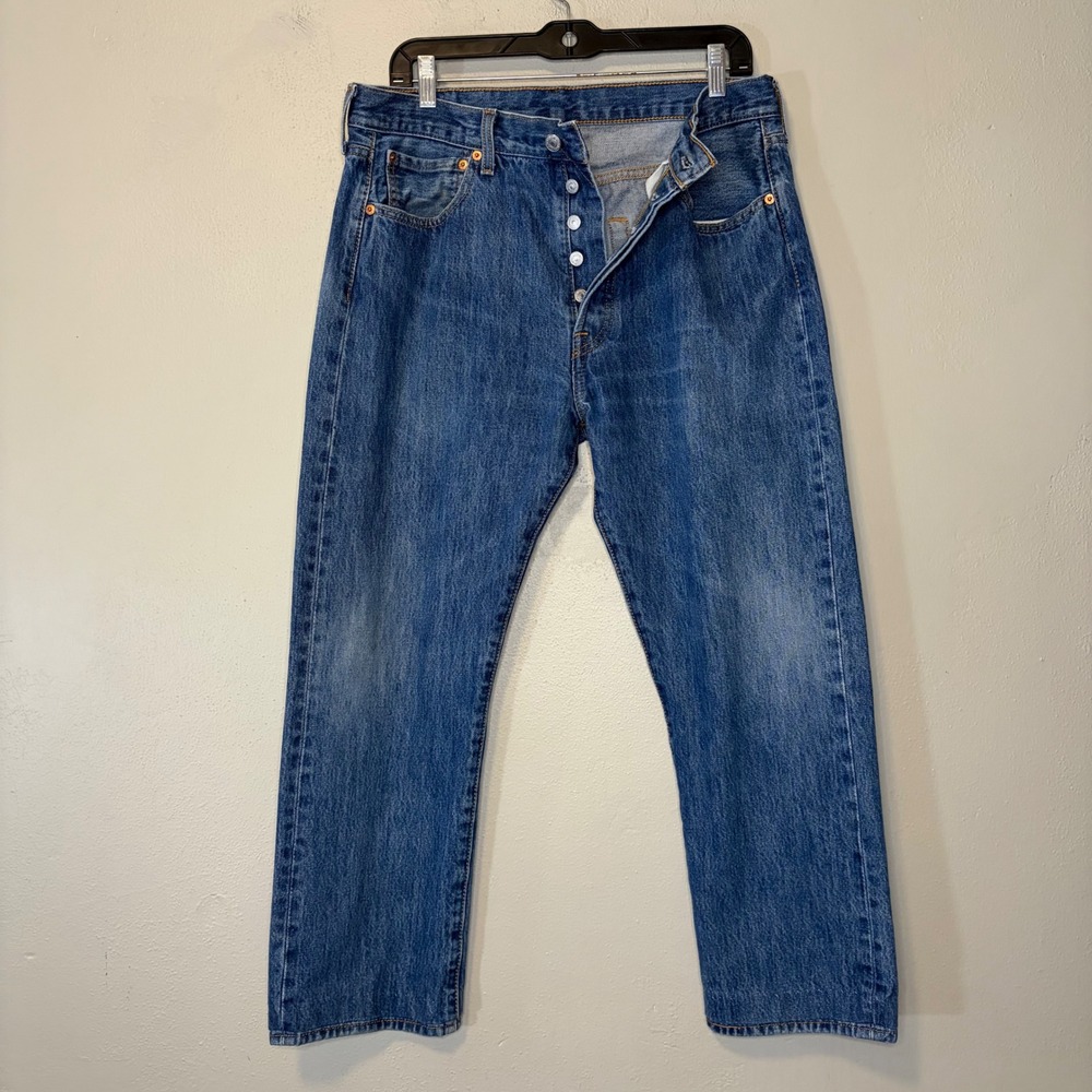 Levis 501 Jeans Mens 34x25.5 Short Hemmed Ankle Cropped Medium Wash Button Fly